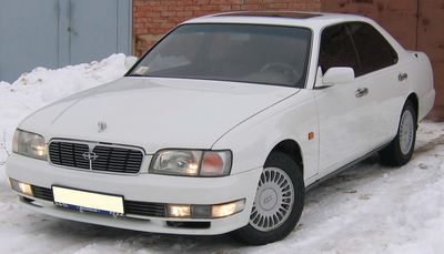 Автостекла Nissan Cedric Y33 c установкой в Москве